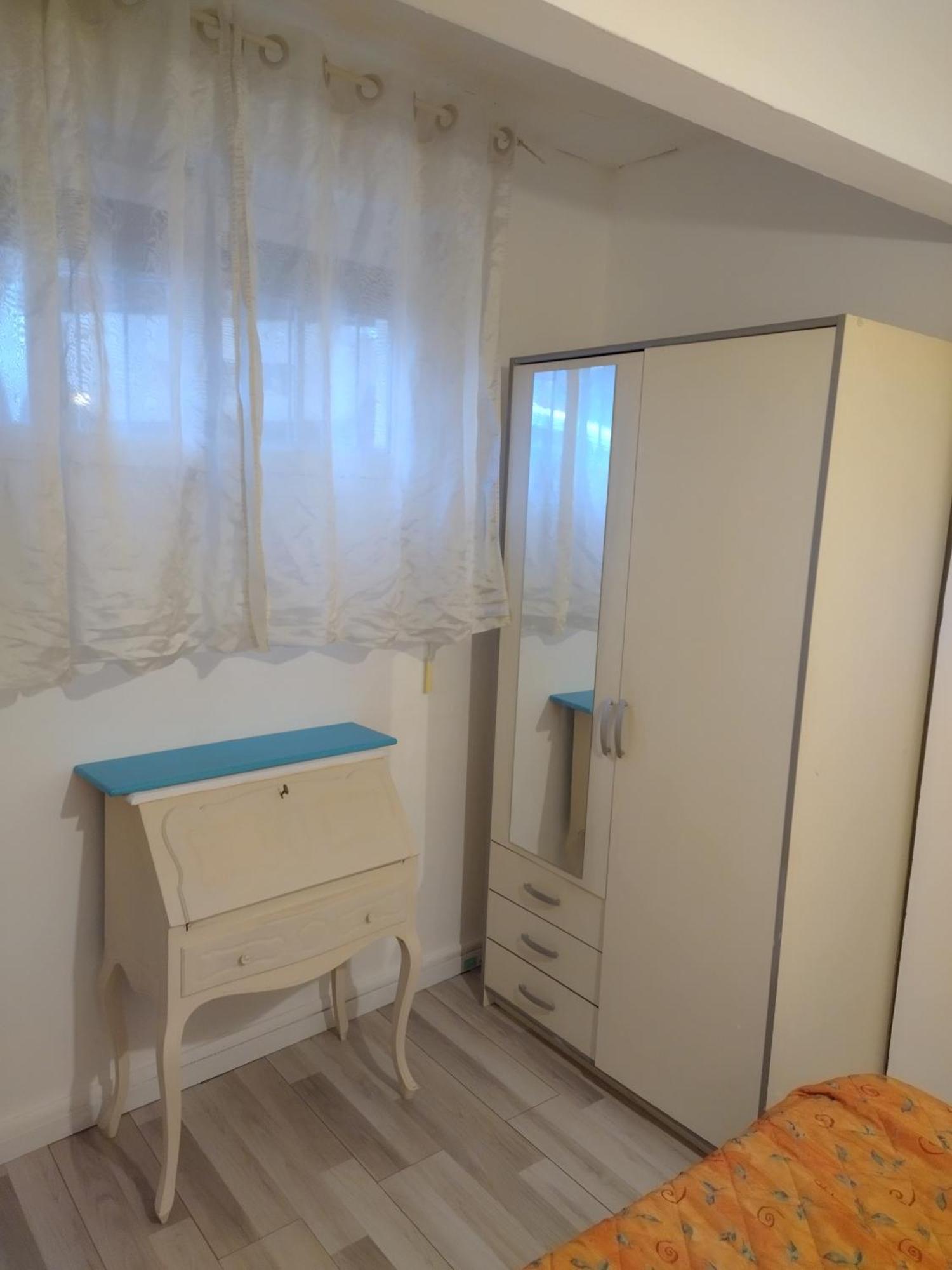 2 Pieces Idealement Placee Dans Le Centre Menton Bagian luar foto